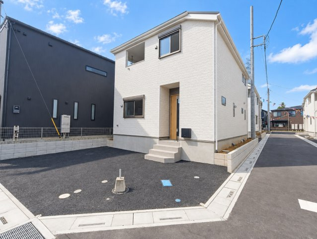 三郷市　彦糸1丁目　新築戸建　全7棟の前面道路含む現地写真|前面道路含む現地写真です