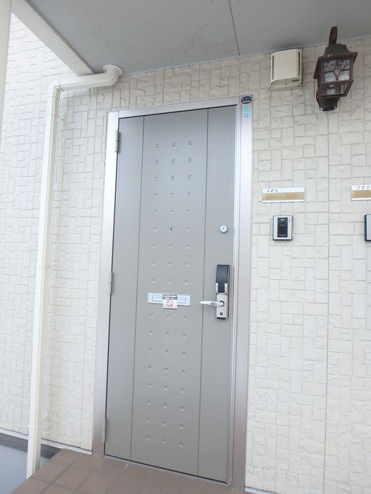 ブランシュール　Ｂの玄関