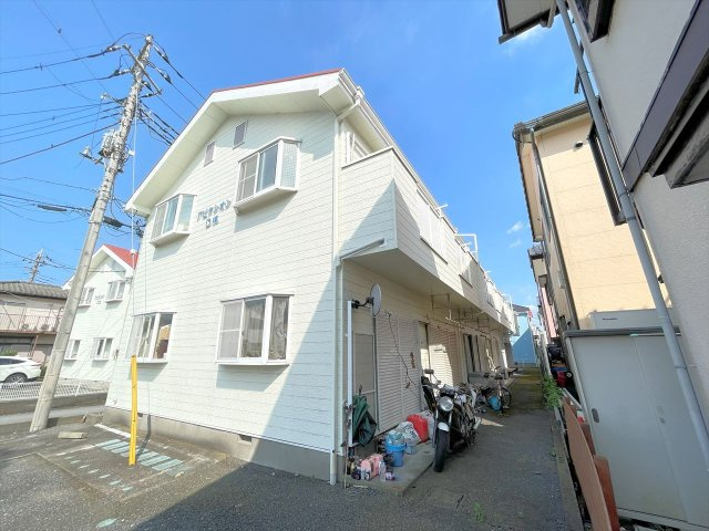 春日部市増富のアパートの外観