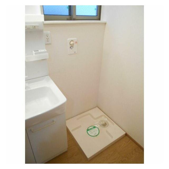 【設備】 | 4REST11 | 室内洗濯機置場。