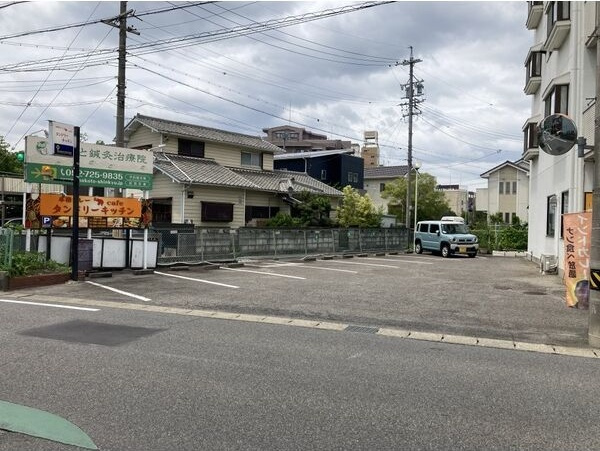 第2森下マンションの駐車場