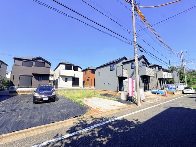 【外観】 | 練馬区大泉町1丁目　新築一戸建住宅　全16棟　(保谷店) | 教育施設や商業施設が近くに揃い暮らしやすいロケーション。