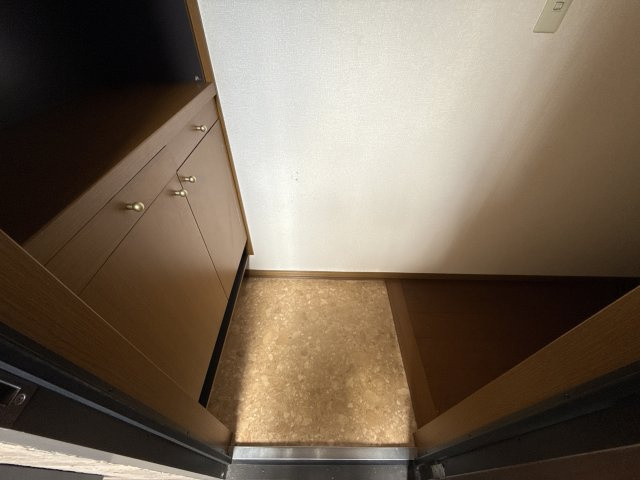 アイフィールコートＡの玄関