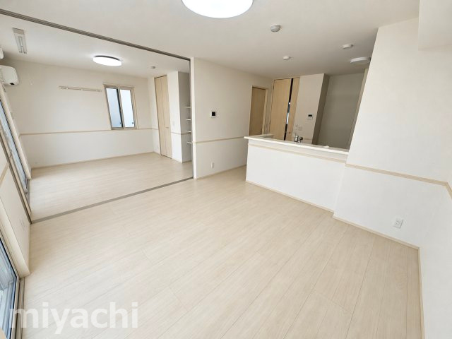 エル・ソル沖浜の居間・リビング