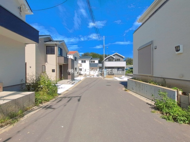 『八王子市新築戸建て』八王子市戸吹町1971【仲介手数料無料】の前面道路含む現地写真|～仲介手数料無料☆八王子ひなた不動産～八王子戸吹町　新築戸建て
