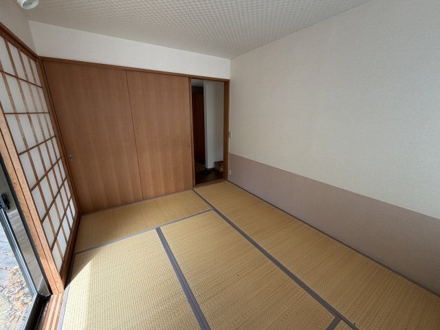 【北杜市大泉町谷戸】八ヶ岳南麓の個性あふれる平家住宅の和室