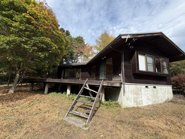 【北杜市大泉町谷戸】八ヶ岳南麓の個性あふれる平家住宅の外観