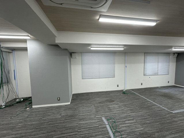 リアライズ堺筋本町ビルの洋室