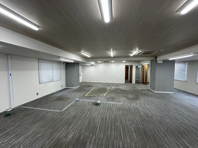 リアライズ堺筋本町ビルの洋室