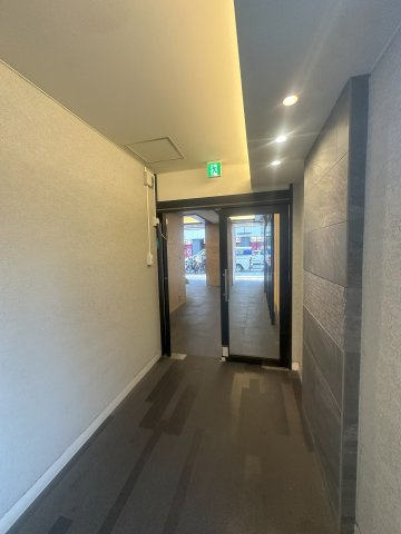 リアライズ堺筋本町ビルのロビー