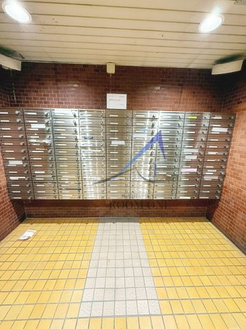 アルベルゴ上野のその他共用部分|集合ポストです。