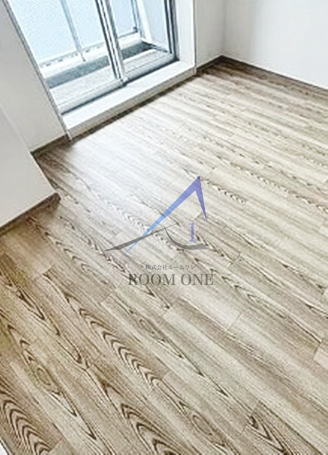 ＥＳＴＥＭ　ＣＯＵＲＴ　ＫＡＭＥＩＤＯ　ＴＯＫＹＯ　ＥＡＳＴの居間・リビング|洋室のお部屋です。