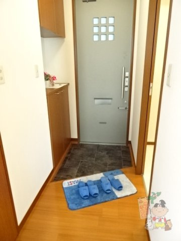 シャーメゾンルナの玄関