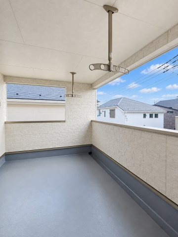 三郷市　彦糸1丁目　新築戸建　全7棟のバルコニー|施工例です