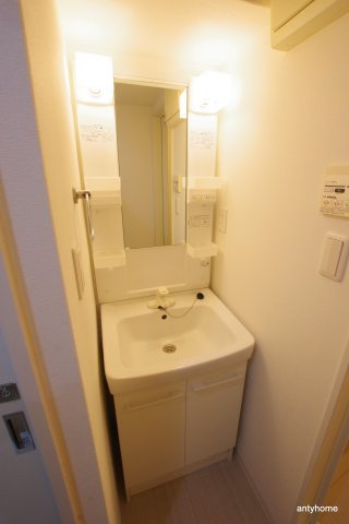 パークヒルズ　仲介手数料無料の洗面所