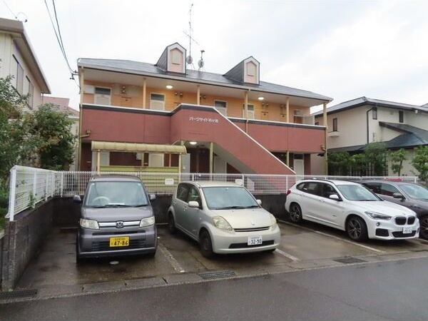 パークサイド杁ヶ池の駐車場