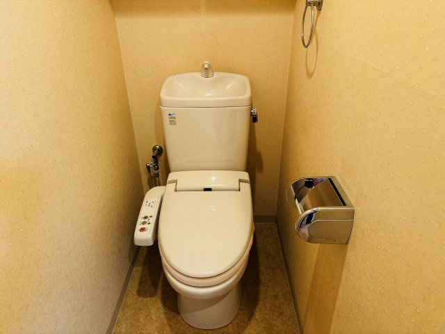 サンクレイドル暁町弐番館のトイレ|～暖房温水洗浄機能付きトイレ　冬場は特に嬉しい機能ですね～