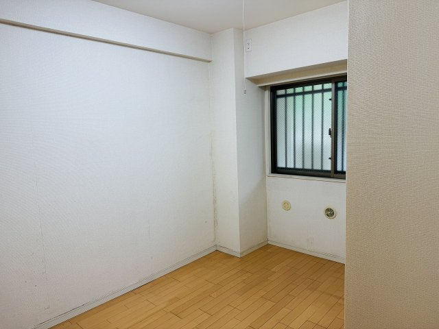 サンクレイドル暁町弐番館の子供部屋|～5.0帖の洋室です～