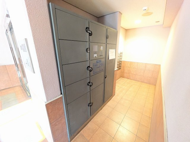 サンクレイドル暁町弐番館のその他共用部分|～不在時の荷物受け取りに大変便利な宅配BOX～