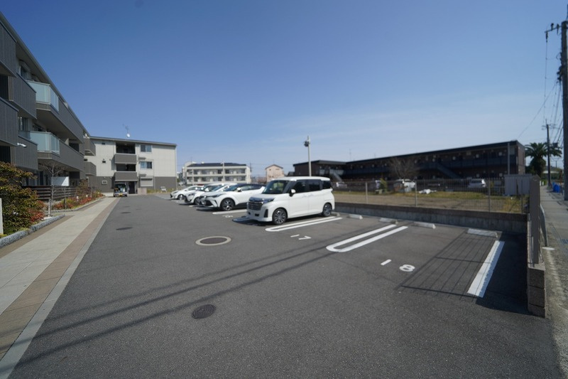 大喜清明館二号館の駐車場