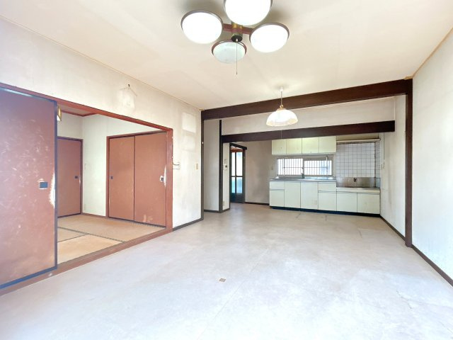周南市徳山　戸建ての居間・リビング|現況のLDKです。