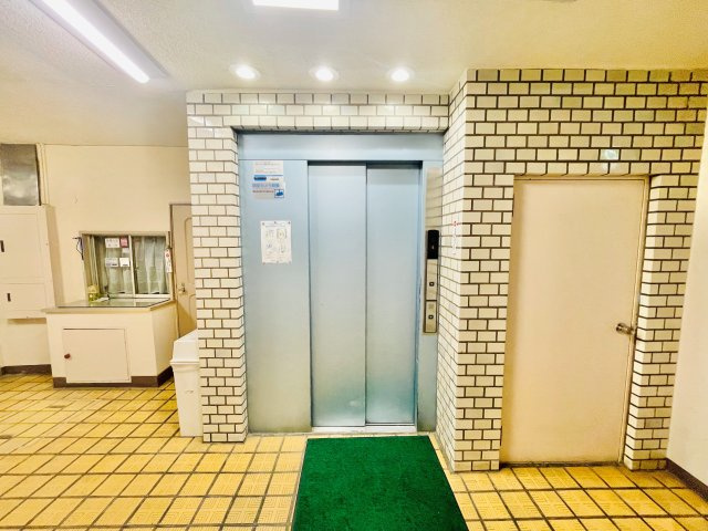 メゾン太陽のロビー