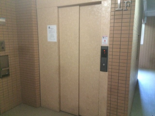 ルート四谷三丁目の設備|エレベーター