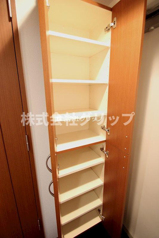 グリフィン横浜・戸部駅前の玄関