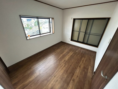 【洋室】 | 中野町3丁目戸建