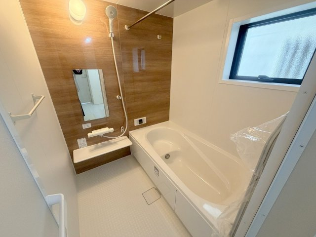三郷市栄1丁目　新築戸建　全1棟の浴室|同施工会社の参考写真になります。