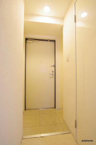 ブライトエビス　仲介手数料無料の玄関