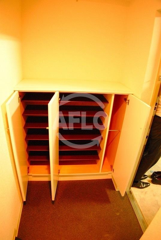 ティベルデの内装|ティベルデ　シューズＢＯＸ