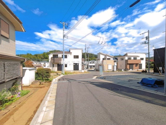 『八王子市新築戸建て』八王子市戸吹町1971【仲介手数料無料】の前面道路含む現地写真|～仲介手数料無料☆八王子ひなた不動産～八王子戸吹町　新築戸建て