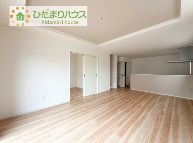 【居間・リビング】 | 龍ケ崎市松ケ丘5期　新築戸建　1号棟 | お友達や親戚とホームパーティもいいですね(*^^*)