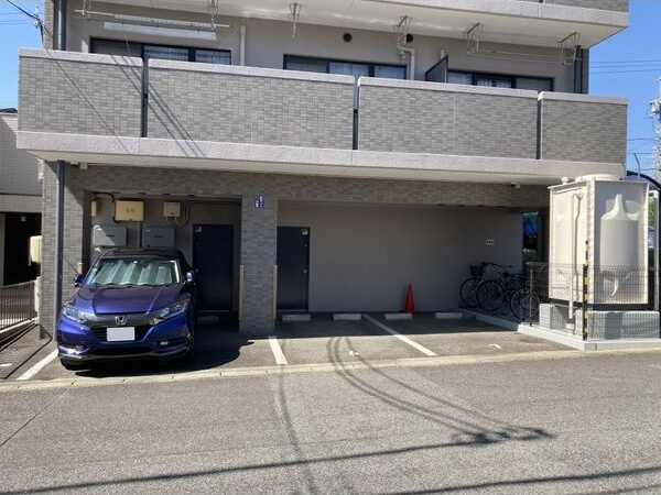 サンコート梅森台の駐車場