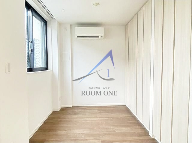 ＴＩＭＥ　ＳＨＡＲＩＮＧ　門前仲町の居間・リビング|洋室のお部屋です。