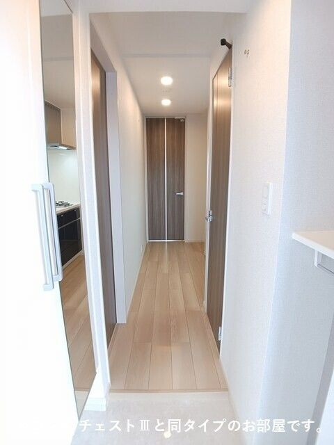 水口町秋葉アパート（０２８６４７４０１）の玄関