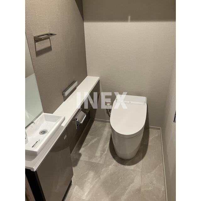 横浜市神奈川区鶴屋町１丁目の賃貸マンションのロビー