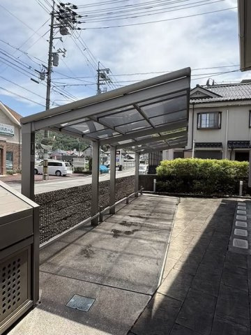 ファミール・ドミのその他共用部分|駐輪場