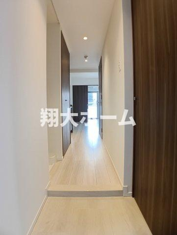 エルフォルテ東日暮里の玄関