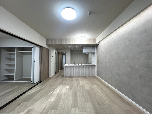 駅が近い・イオンが近い・小学校も近い・役所も近い・管理体制◎・リフォーム済・ペット飼育可◎これ以上言わなくてももうわかりますよね？ネガティブポイントがないってこと！な『パークシティ横濱Ａ棟』リフォームの居間・リビング|リビングです