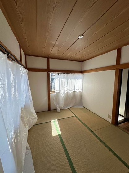 【和室】 | ピアヒルズ | ※参考写真※和室6帖☆二面採光の落ち着くお部屋です！和室は冬場はコタツでほっこり♪夏は意外と涼しくて使い勝手がいいんですよ♪