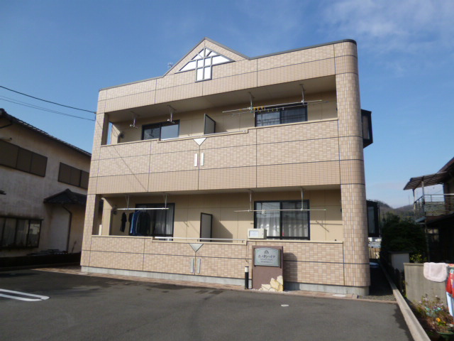 二ノ割ハイツの外観
