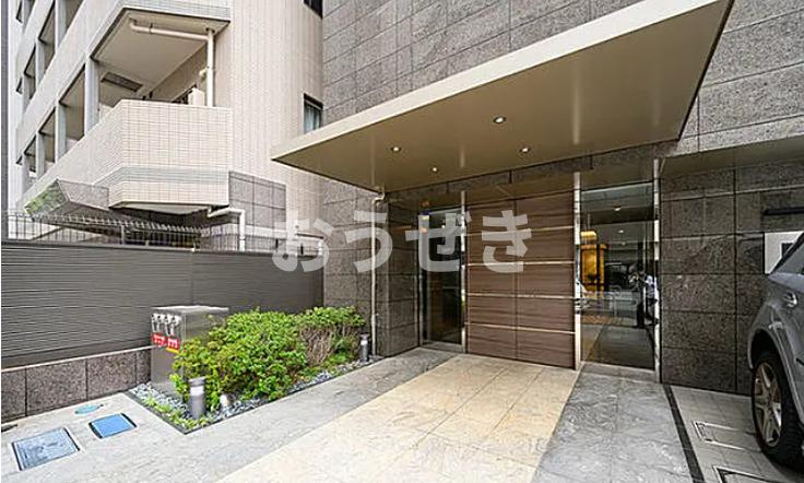 コンシェリア門前仲町ＣＲＯＳＳＩＡのエントランス