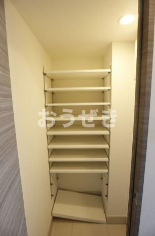 コンシェリア門前仲町ＣＲＯＳＳＩＡの収納