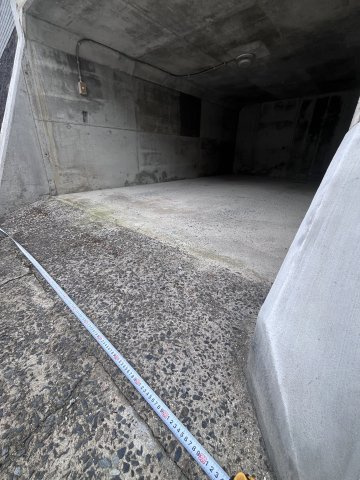 佐伯区薬師が丘2丁目中古戸建の駐車場
