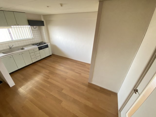床色が落ち着いた色合いで綺麗です♪