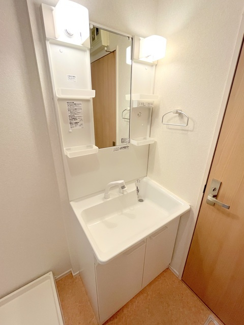 メゾン　フォレの洗面所|★メイクしやすいシャンプードレッサー設置済です★