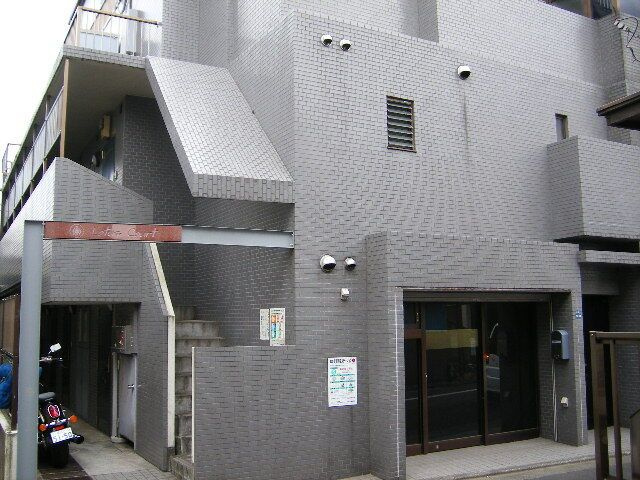 ロータスコートの外観