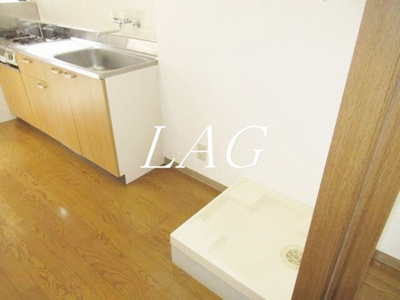 【設備】 | エミュー中板橋 | 室内洗濯機置き場です。